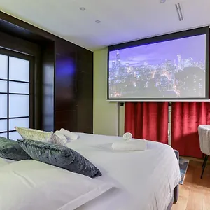 Montaigne Executive باريس