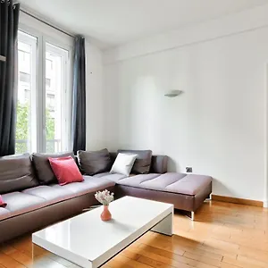 Quartier Champs-elysees 4 Free Netflix Appartement