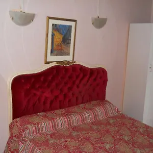 Le Petit Trianon ホテル
