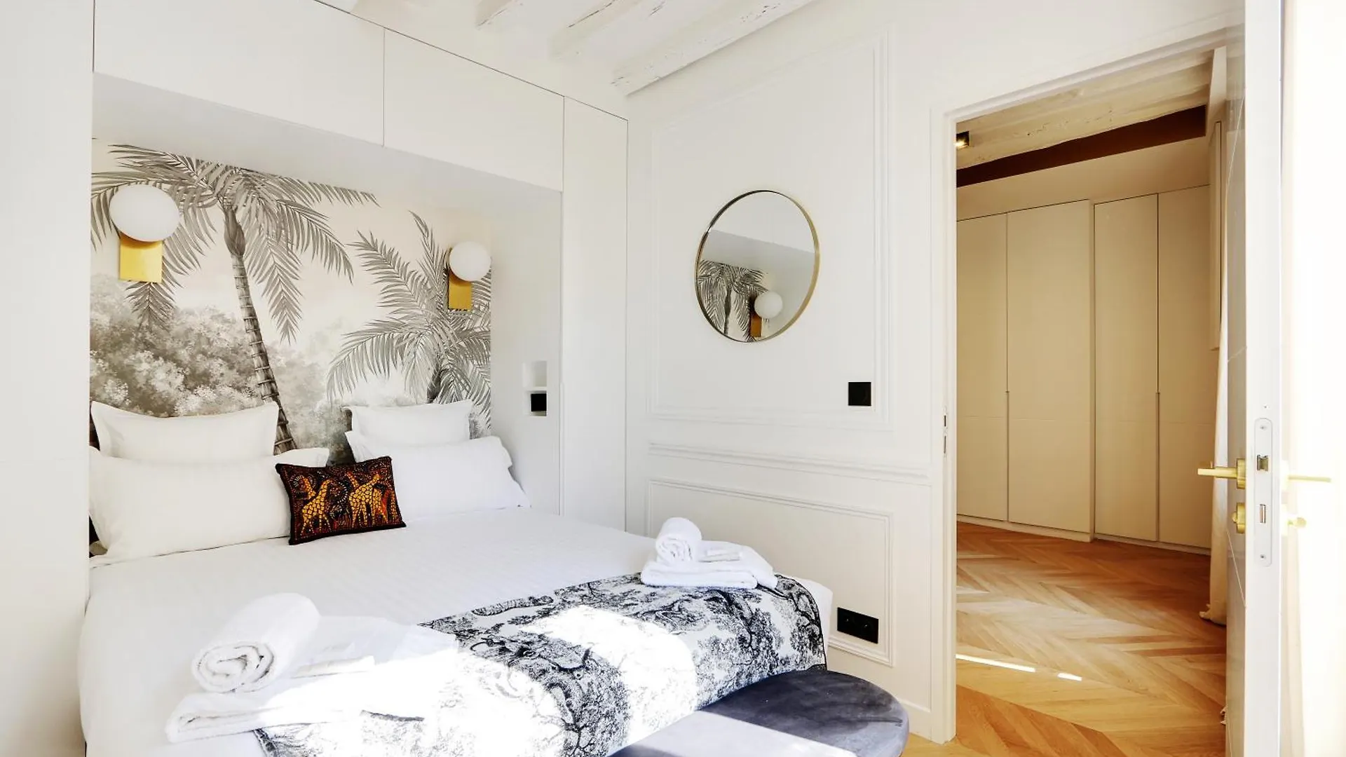 Pick A Flat'S Apartment On Rue Montorgueil Paris