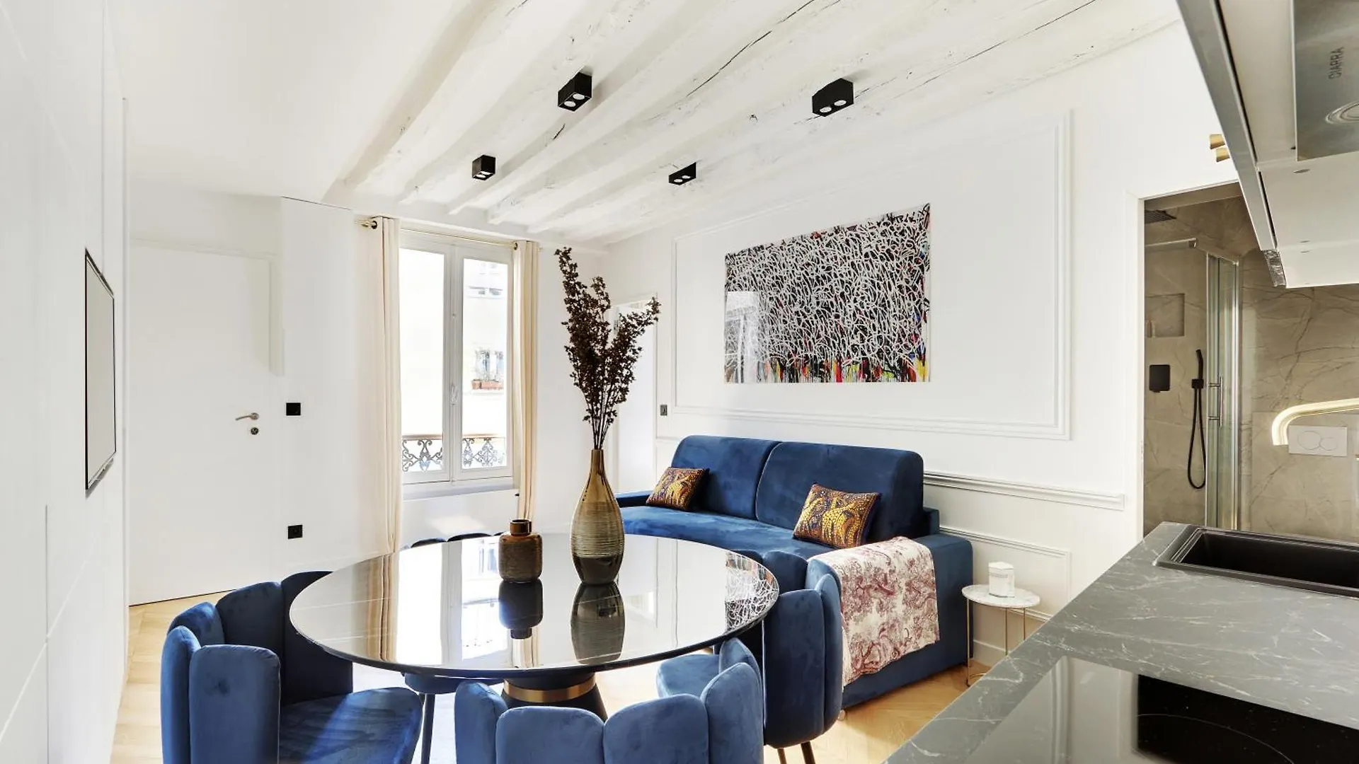 Pick A Flat'S Apartment On Rue Montorgueil Paris